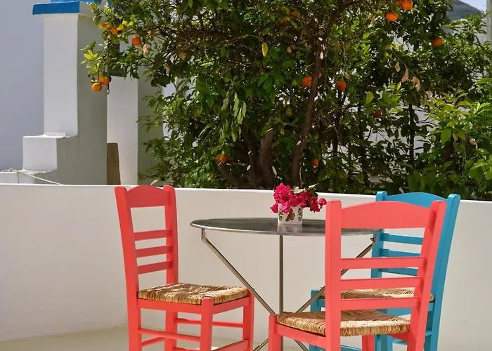 Yellow Stone * Parikia (Paros)