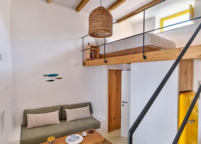 Yellow Stone Apartment *