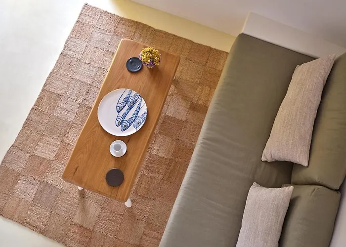 Yellow Stone Apartment