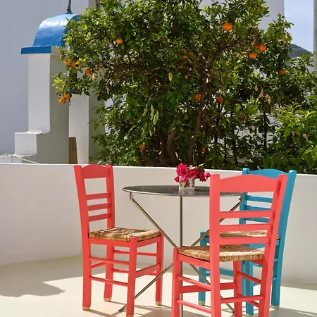Yellow Stone * Parikia (Paros)