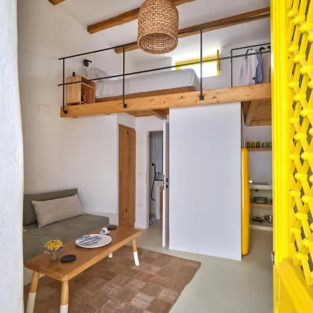 Yellow Stone Apartment *